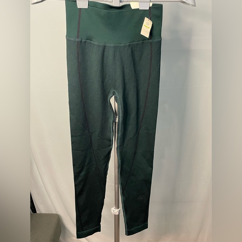 Aerie ribbed NWT offline green 7/8‎ leggings size small long
